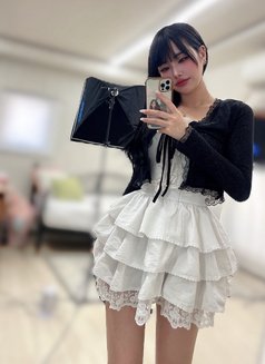 Remon - escort in Tokyo Photo 2 of 6