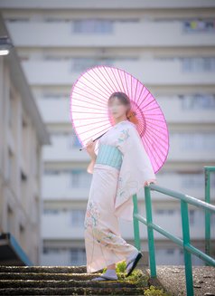 Remu - escort in Tokyo Photo 4 of 5