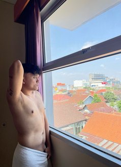 Remusya - Male escort in Bandung Photo 3 of 4