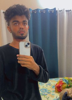 Remy - Acompañantes masculino in Bangalore Photo 1 of 2