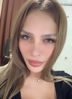 Rena - Acompañantes transexual in Manila Photo 5 of 5