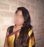 Rena Gupta Owc South Indian - puta in Abu Dhabi Photo 4 of 5