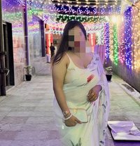 Bhabhi cam - escort in Mumbai