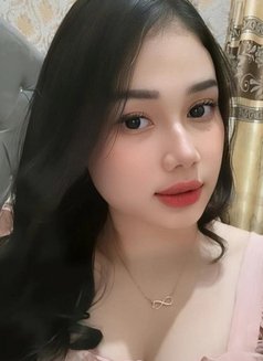 Rena - puta in Jakarta Photo 6 of 6