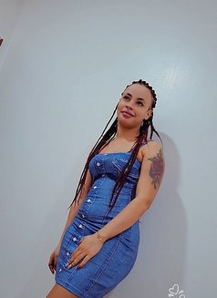 Renad - puta in Khobar Photo 3 of 6