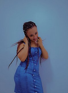 Renad - puta in Khobar Photo 6 of 6