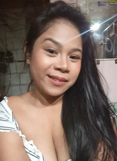 Rina - adult performer in Makati City Photo 1 of 3