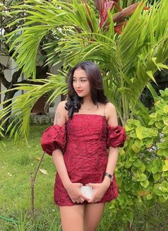 Renata - puta in Bali Photo 1 of 4