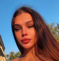 Renata Russian - Acompañantes transexual in Beirut