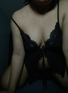 Renée - escort in Chiang Mai Photo 2 of 5