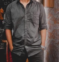 Renguko - Acompañantes masculino in Kolkata