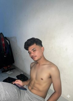 Redy have fun.with me and my friend - Male escort in Bali Photo 9 of 10