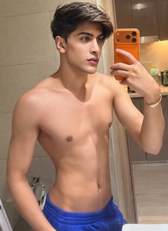 Reno xxl - Transsexual escort in Dubai Photo 2 of 8