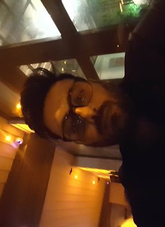 Rent a Boyfriend - Male companion in New Delhi Photo 4 of 6