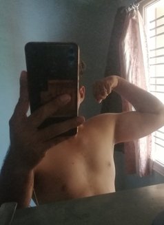 Rent Boy Available in Bangalore - Acompañantes masculino in Bangalore Photo 1 of 1