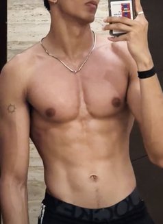 Rent Boyfriend, Male Escort, Massurie - Acompañantes masculino in Kolkata Photo 6 of 11