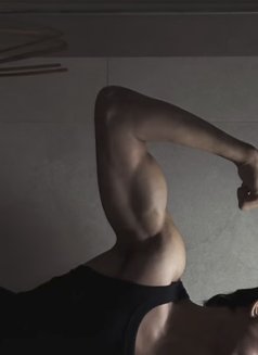 Rent Boyfriend, Male Escort, Massurie - Acompañantes masculino in Kolkata Photo 9 of 11