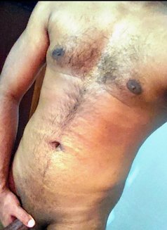 Rent Boyfriend - Male escort in Colombo Photo 2 of 2