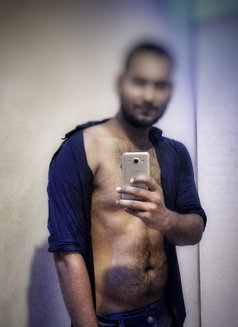 Noah - Male escort in New Delhi Photo 5 of 9