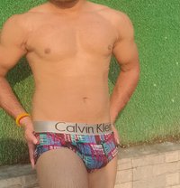 Rental Bf - Acompañantes masculino in Indore