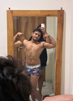Rental Bf - Acompañantes masculino in Indore Photo 2 of 7