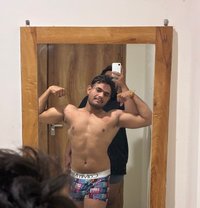 Rental Bf - Acompañantes masculino in Indore