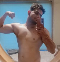 Rental Bf - Acompañantes masculino in Indore