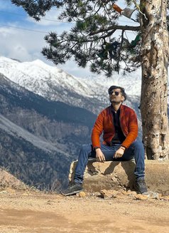 Rental boyfriend - Acompañantes masculino in Rewari Photo 2 of 6