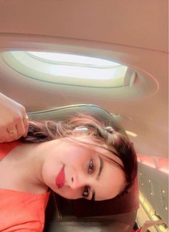 Renu Independent Girl Available in Delhi - puta in New Delhi Photo 5 of 6