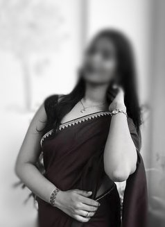 Renu Naidu - escort in Coimbatore Photo 4 of 5