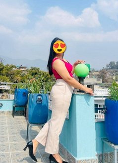 Renuka Bhujel - puta in Kathmandu Photo 1 of 2