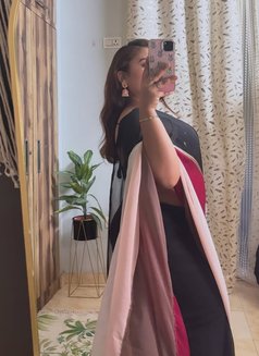 Bhabhi cam - escort in Bangalore Photo 2 of 2