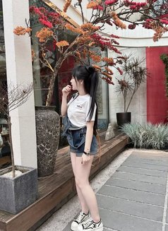 Rere - escort in Bali Photo 2 of 7