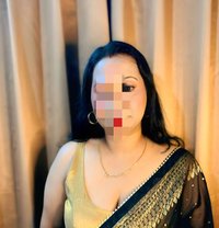Bhabhi cam - escort in Mumbai