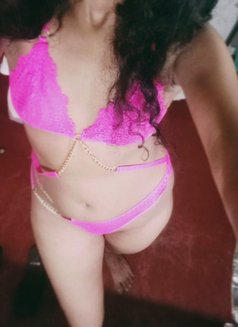 Reshani Nimaya - escort in Colombo Photo 1 of 4