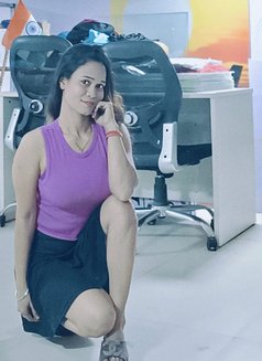 Reshma Cam Show Real Meet Mumbai 🤍 - escort in Mumbai Photo 13 of 14