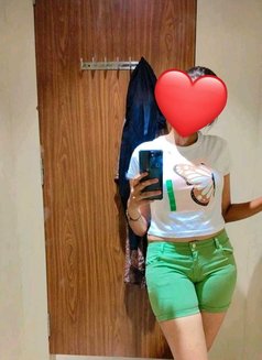 Reshma - escort in Chennai Photo 2 of 4