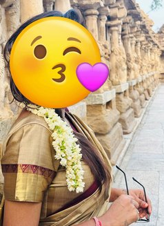 Reshma Tamil Girl Real Meet & Cam - puta in Chennai Photo 4 of 4