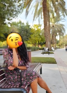 Reshmi (GFe) independent outcall - puta in Dubai Photo 1 of 4