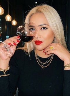 Reshmi (Today incall & outcall Avl) - puta in Kolkata Photo 30 of 30