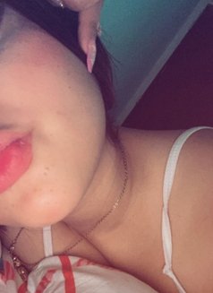 Reta - puta in Barbados Photo 1 of 3