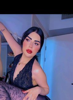 RETA - puta in Dubai Photo 3 of 5