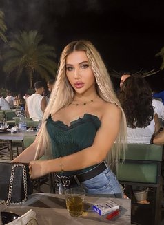 Retag - Transsexual escort in Beirut Photo 12 of 12