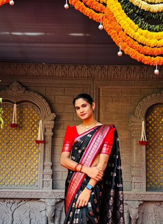 Rethu Reddy - Transsexual escort in Hyderabad Photo 6 of 6