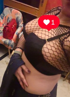 Reva singh - escort in New Delhi Photo 5 of 6