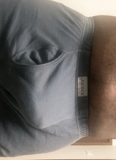 Revan - Male escort in Chennai Photo 1 of 4