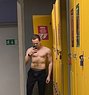 Revealing Jan - Acompañantes masculino in Prague (Praha) Photo 1 of 3