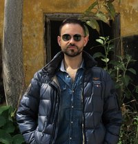 Revox - Male escort in Beirut