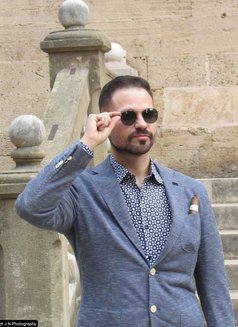 Revox - Acompañantes masculino in Beirut Photo 15 of 19