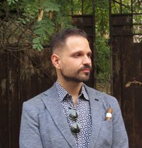 Revox - Male escort in Beirut